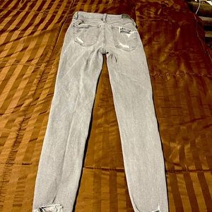 American eagle size 2 super hi rise jegging .